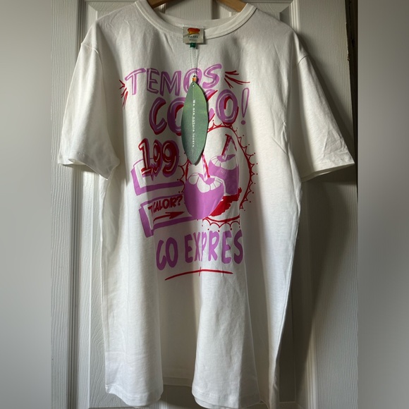 Farm Rio White Graphic T-Shirt with Pink and Red Design - Picture 4 of 4